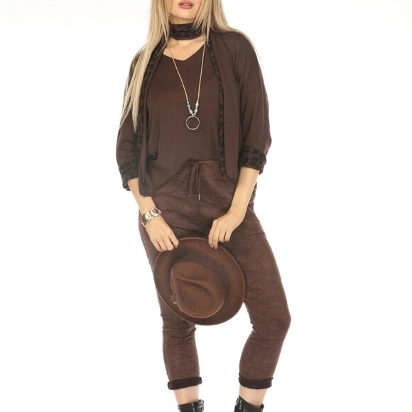 Chocolate Color Top With Leopard Print Scarf - Picture 7 of 16